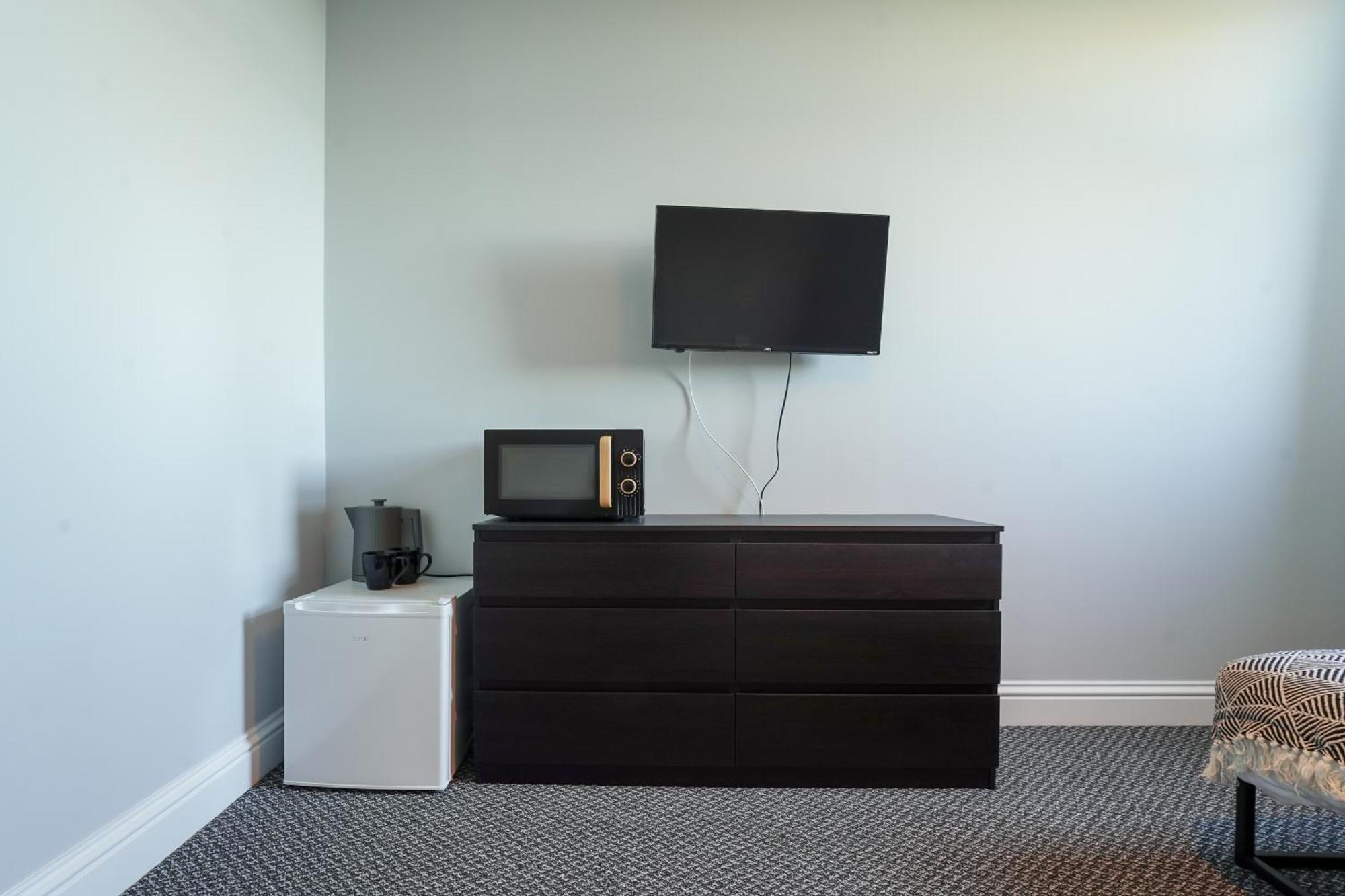 En-Suite Double Rooms, Smart Tv Comfy Style Llanelli Extérieur photo