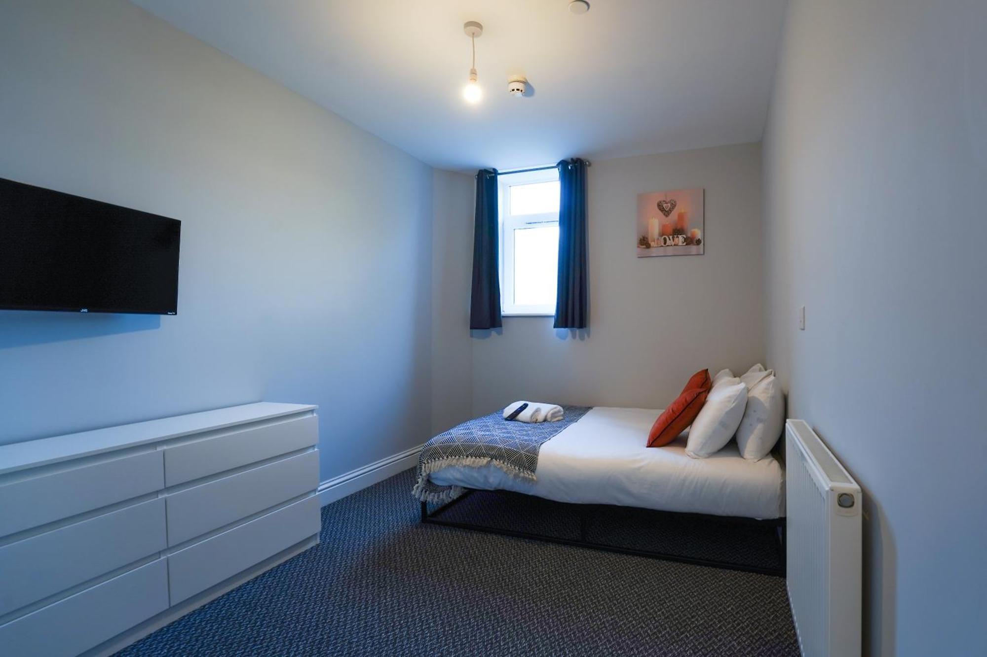 En-Suite Double Rooms, Smart Tv Comfy Style Llanelli Extérieur photo