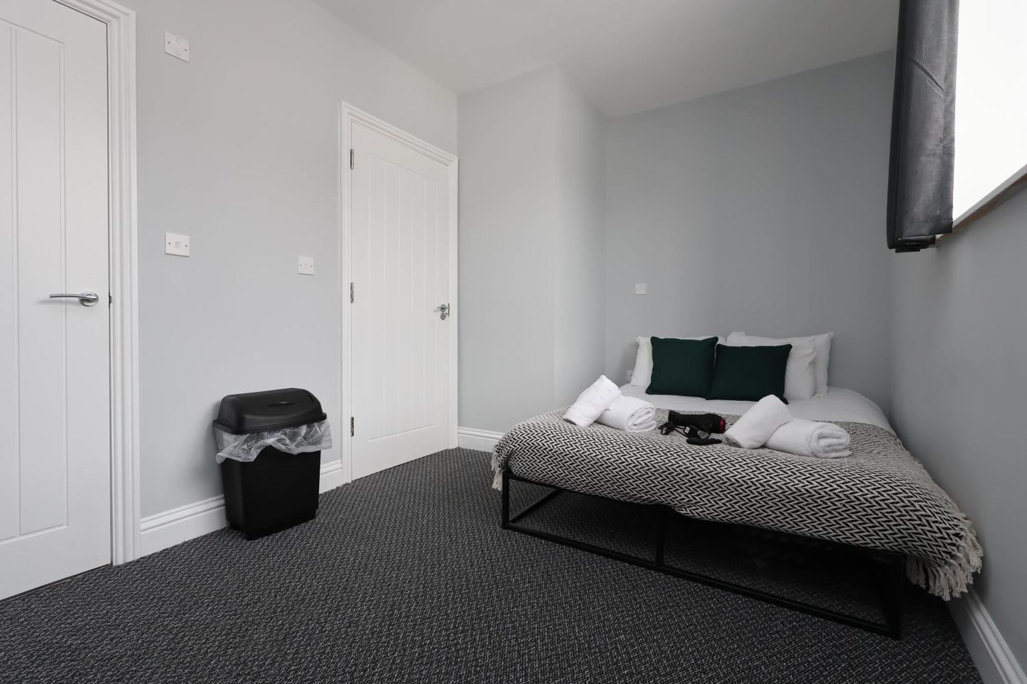 En-Suite Double Rooms, Smart Tv Comfy Style Llanelli Extérieur photo