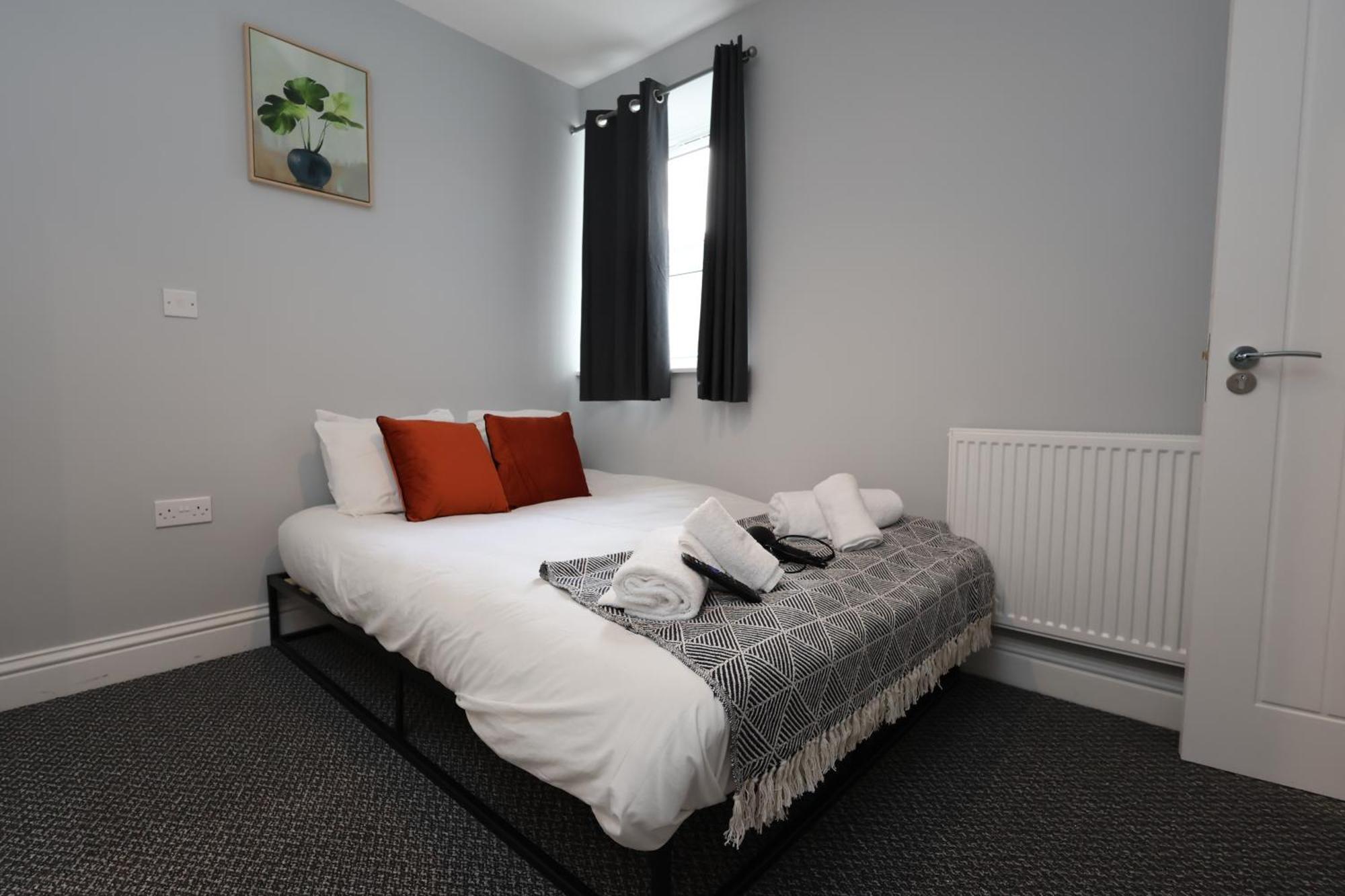 En-Suite Double Rooms, Smart Tv Comfy Style Llanelli Extérieur photo