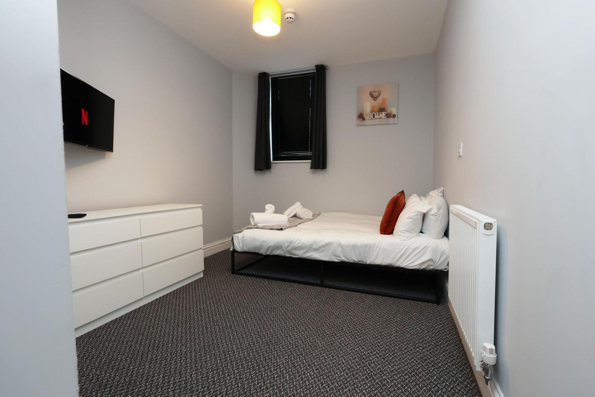En-Suite Double Rooms, Smart Tv Comfy Style Llanelli Extérieur photo