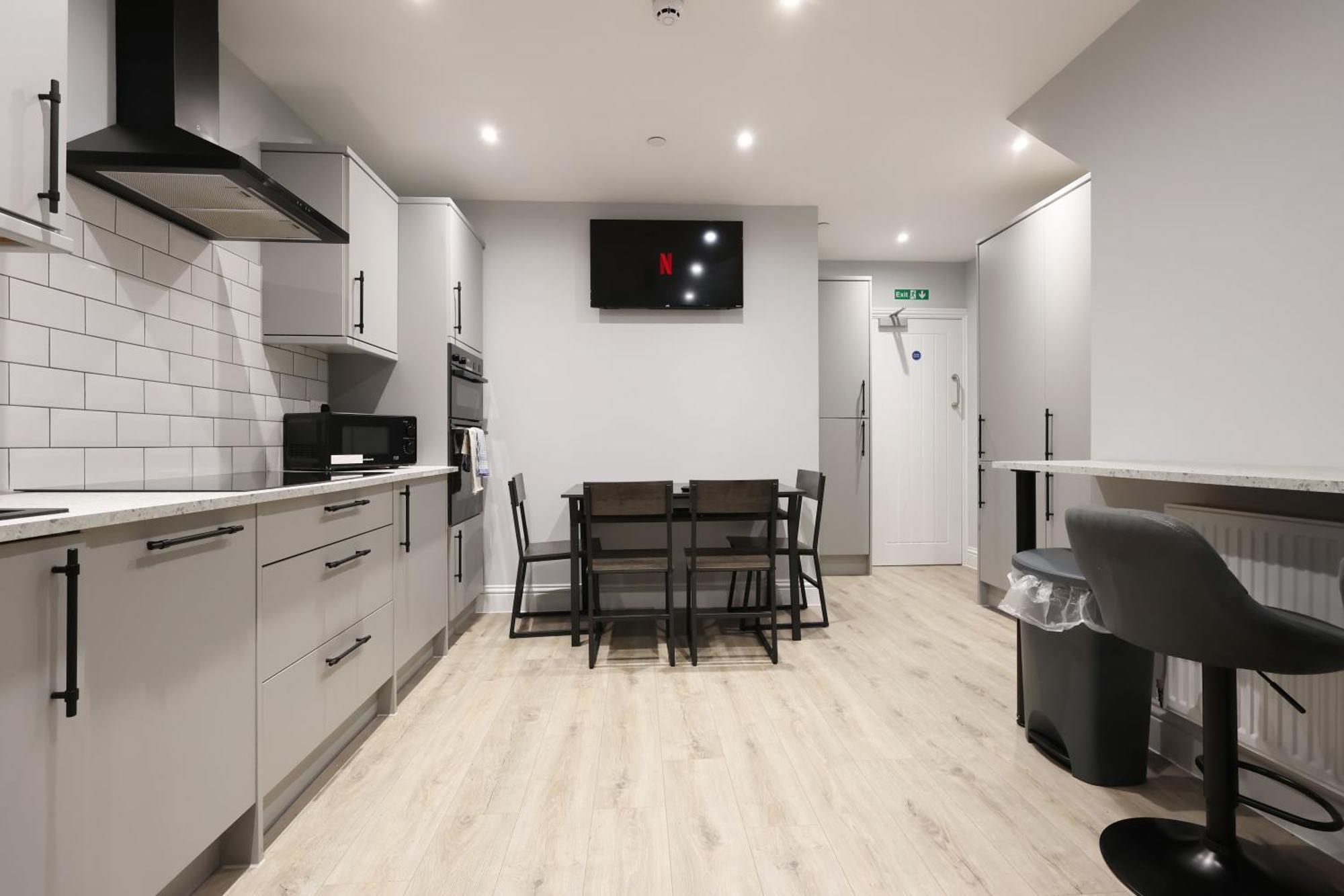 En-Suite Double Rooms, Smart Tv Comfy Style Llanelli Extérieur photo