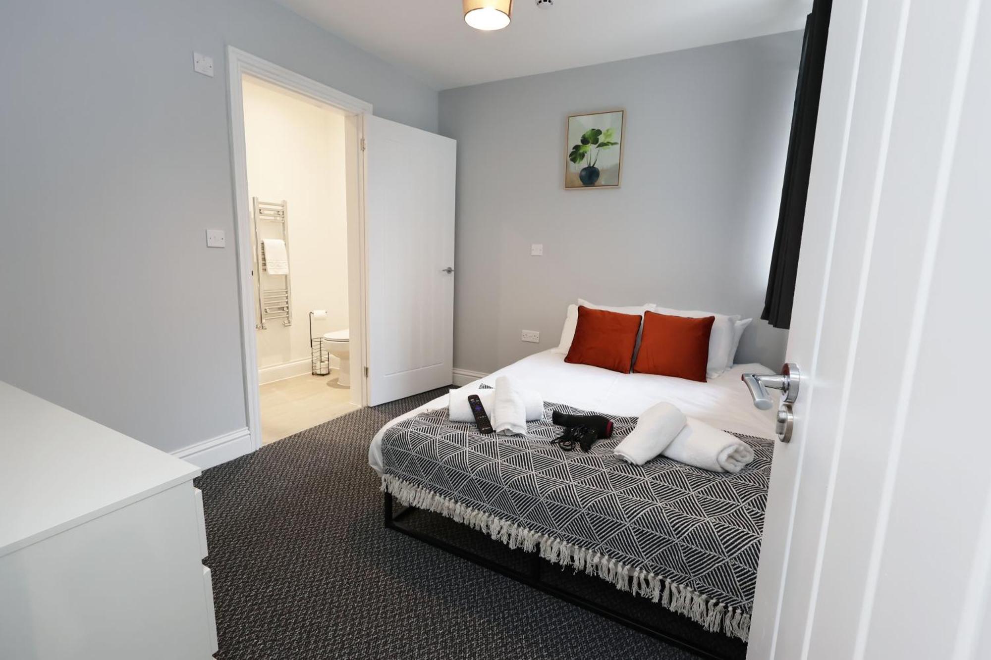 En-Suite Double Rooms, Smart Tv Comfy Style Llanelli Extérieur photo