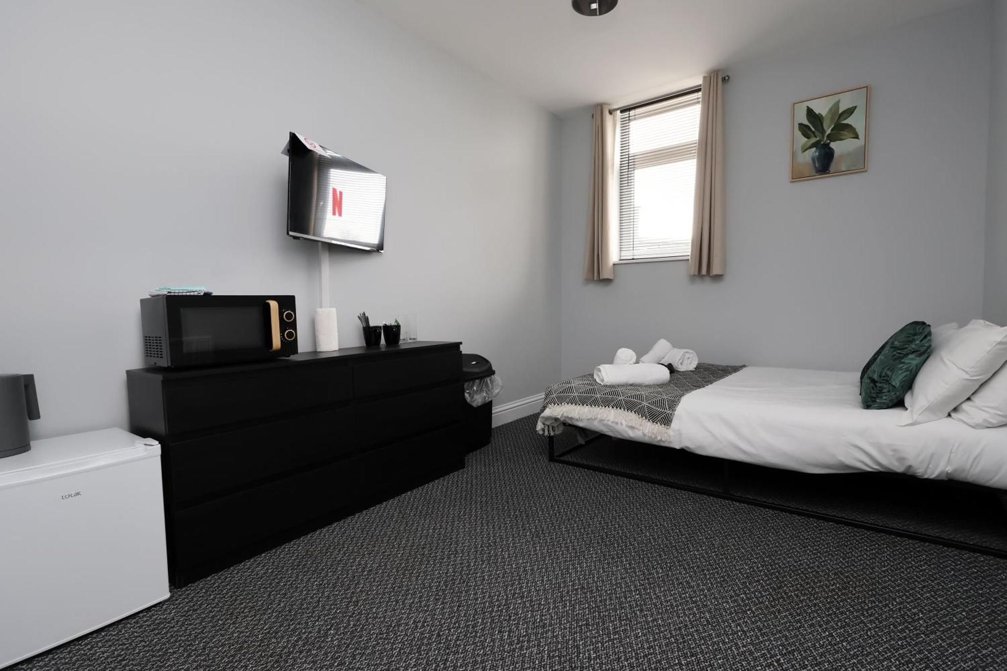 En-Suite Double Rooms, Smart Tv Comfy Style Llanelli Extérieur photo